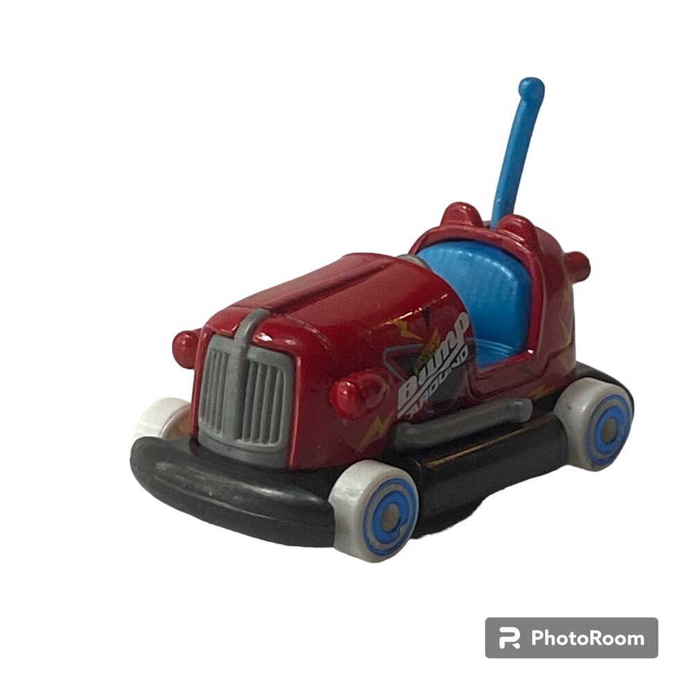 Hot Wheels Bump Around Diecast Car HW Fun Park 2017 Mattel Red